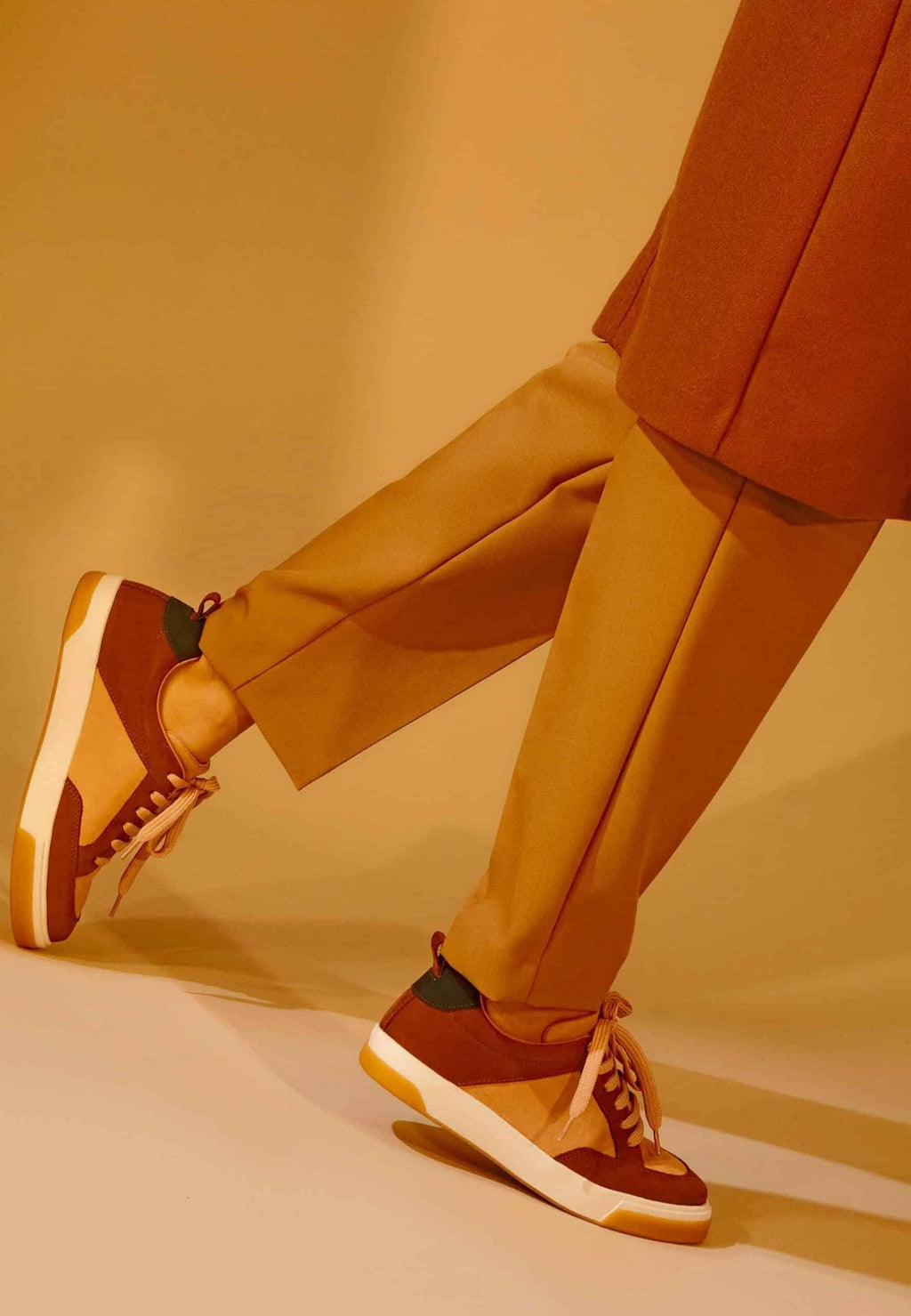 Allamanda Suede Leather Sneakers – Women's Walk