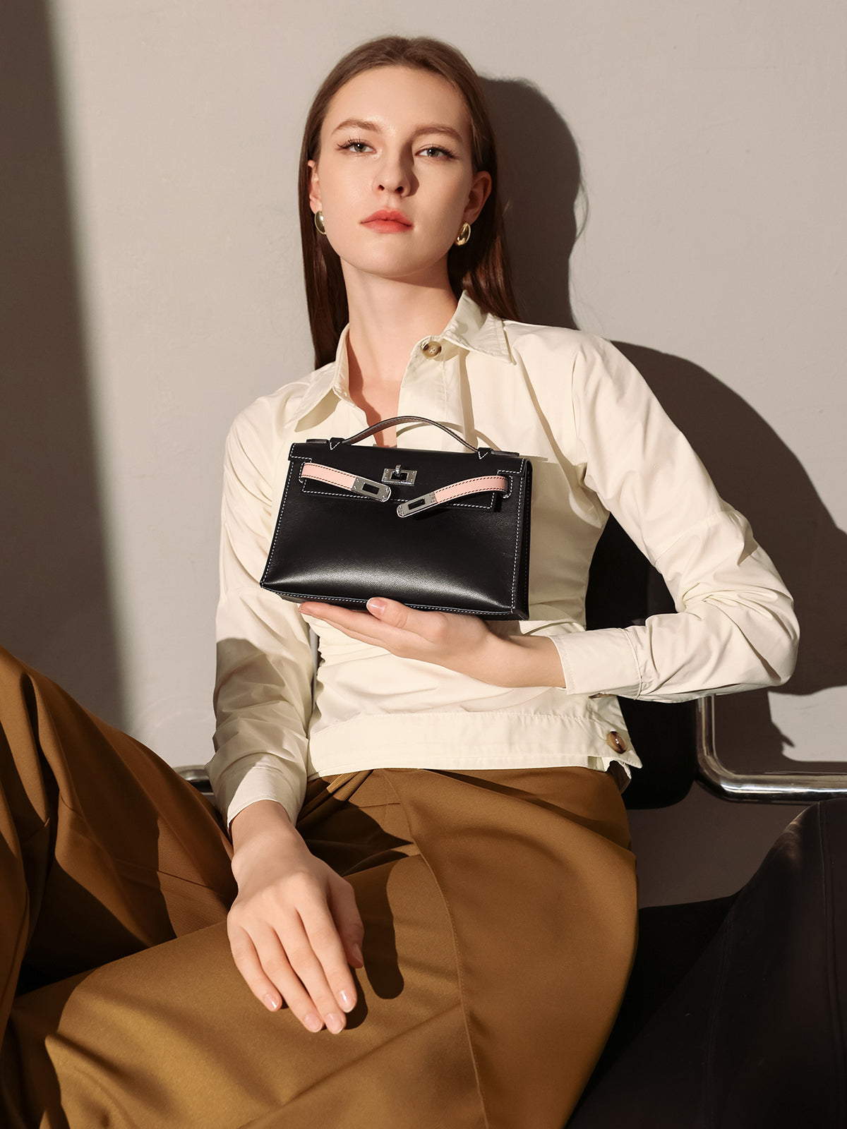Monroe Colorblock Leather Satchel – Structured Top Handle Bag with Turn-Lock Closure & Chain Strap