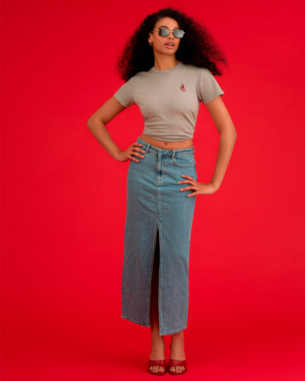 Chilli Embroidered Organic Cotton T-Shirt Grey