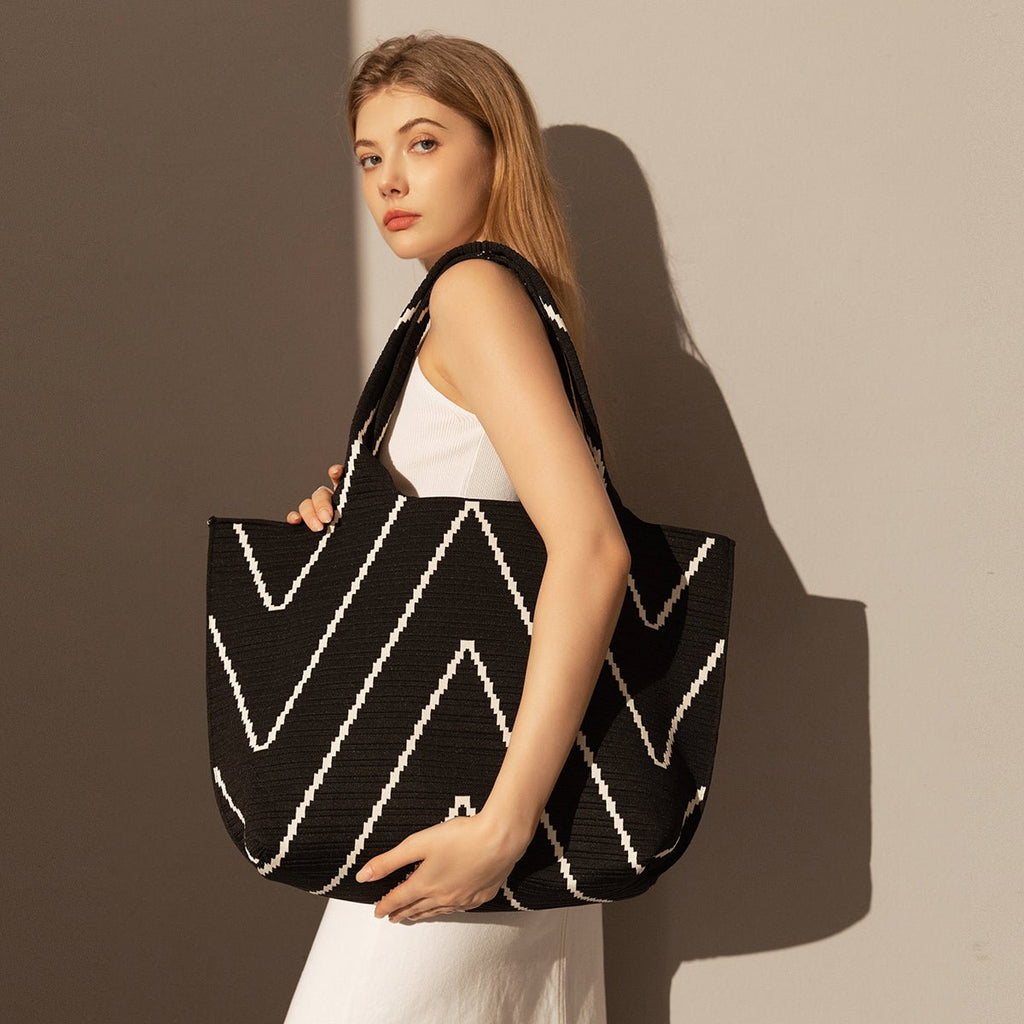 Retro Chevron Canvas Tote Bag – Heavy-Duty Woven Geometric Pattern Shoulder Tote with Interior Zip Pocket