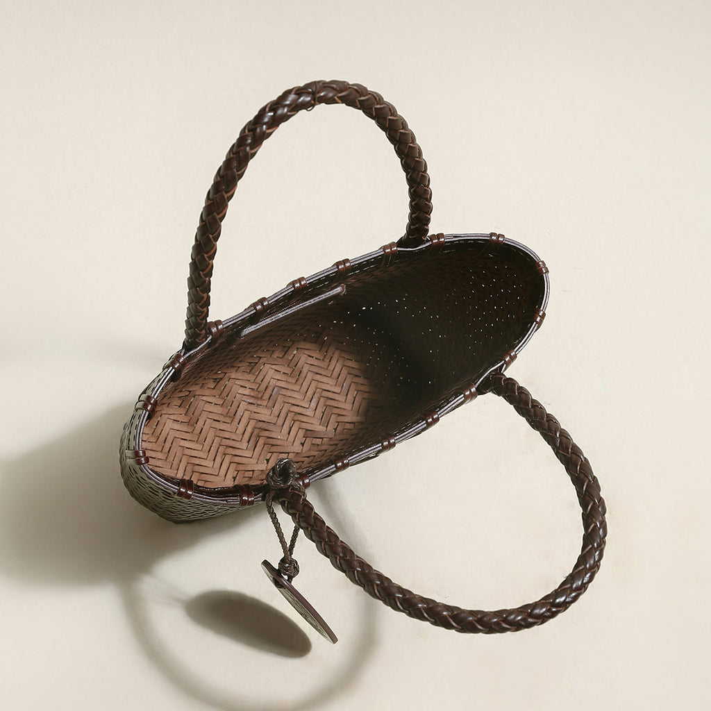 Siena Handwoven Calf Leather Basket Tote – Artisan Herringbone Leather Carryall with Signature Charm