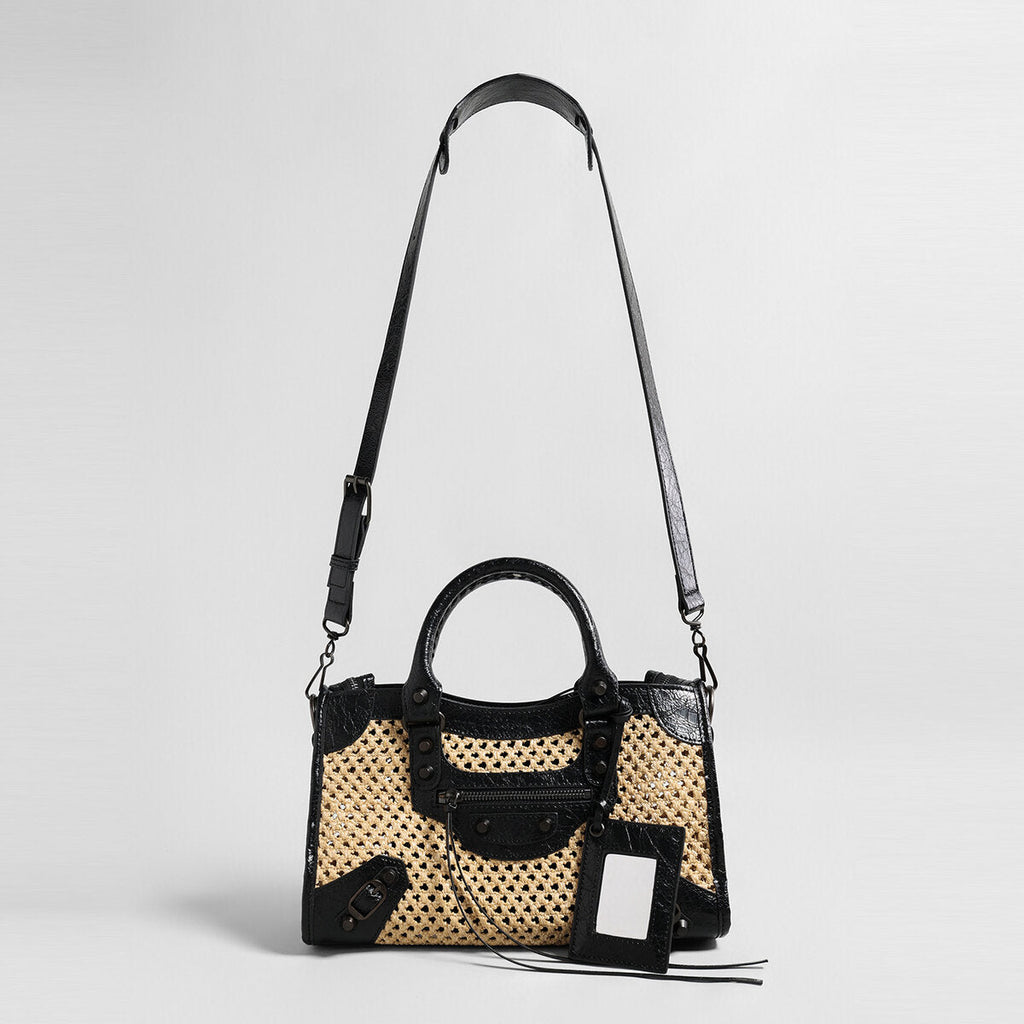 Studded Woven Straw Moto Bag – Edgy Leather Trim Crossbody with Dual Straps