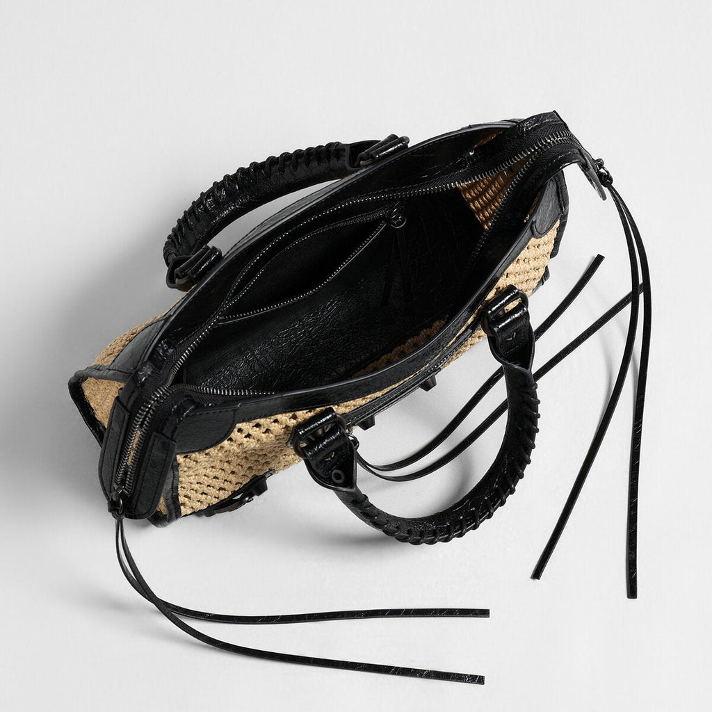 Studded Woven Straw Moto Bag – Edgy Leather Trim Crossbody with Dual Straps